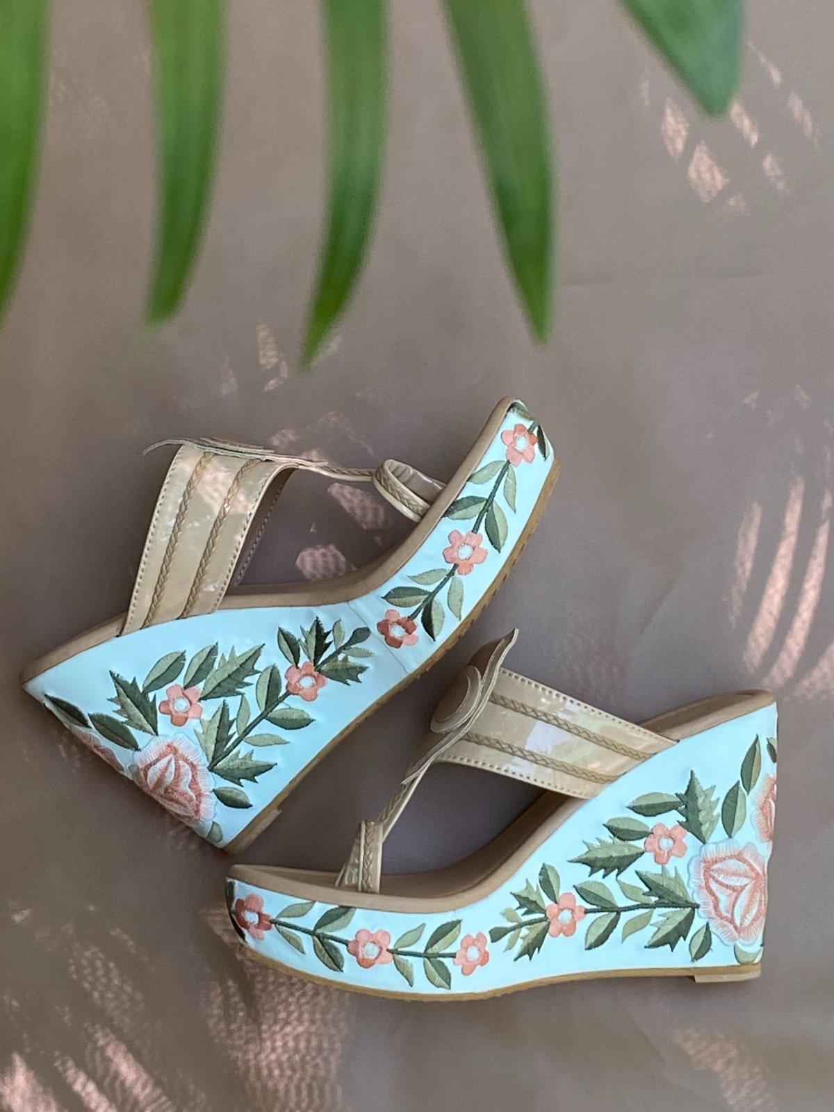 Nude Kolapuri Wedges
